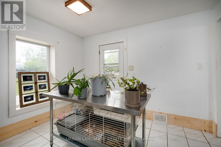 122 SEYMOUR STREET W, Centre Hastings, Ontario, K0K2K0