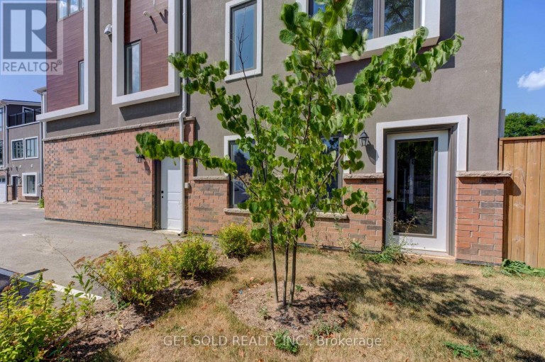 8 - 6701 THOROLD STONE ROAD, Niagara Falls (Stamford), Ontario, L2J1B3