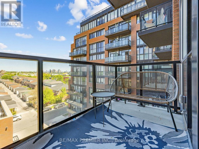 615 - 2300 ST CLAIR AVENUE W, Toronto (Junction Area), Ontario, M6N0B3