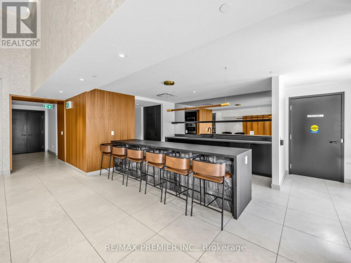 615 - 2300 ST CLAIR AVENUE W, Toronto (Junction Area), Ontario, M6N0B3