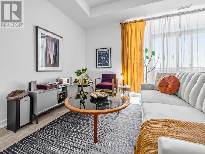 615 - 2300 ST CLAIR AVENUE W, Toronto (Junction Area), Ontario, M6N0B3