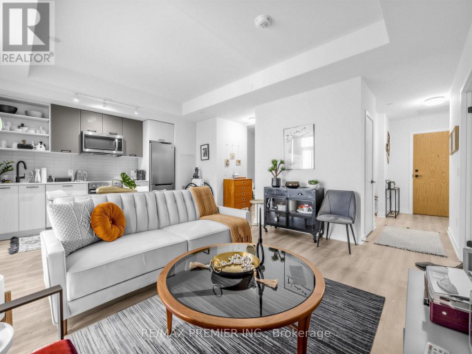 615 - 2300 ST CLAIR AVENUE W, Toronto (Junction Area), Ontario, M6N0B3