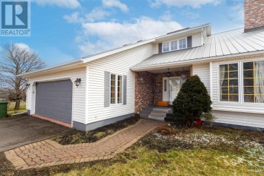 42 Cortland Street Street Charlottetown Prince Edward Island photo 4