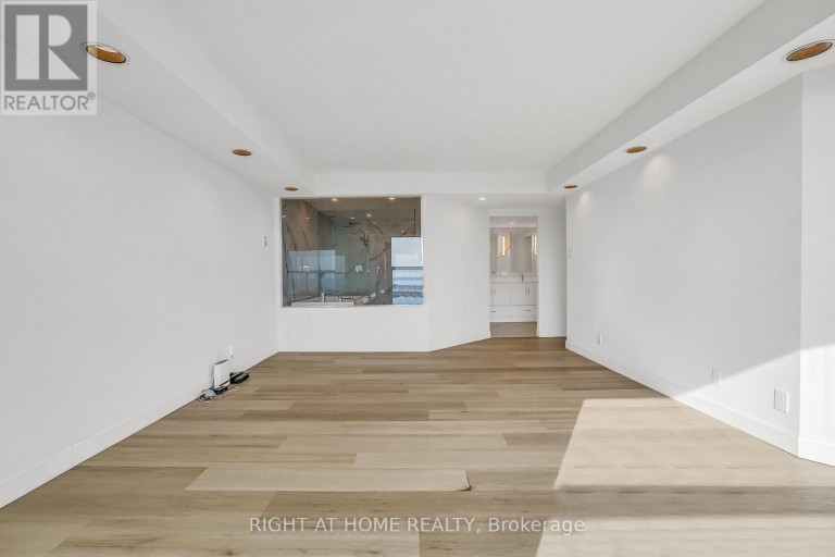 3008 - 99 HARBOUR SQUARE, Toronto (Waterfront Communities), Ontario, M5J2H2