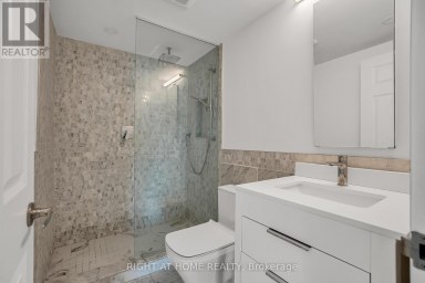 3008 - 99 HARBOUR SQUARE Toronto (Waterfront Communities) Ontario photo 32