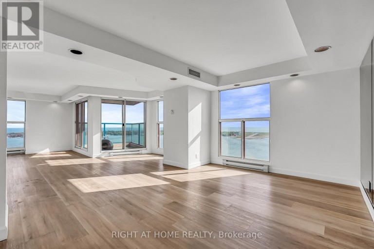 3008 - 99 HARBOUR SQUARE, Toronto (Waterfront Communities), Ontario, M5J2H2