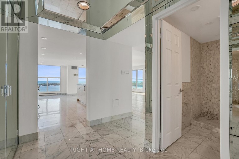 3008 - 99 HARBOUR SQUARE, Toronto (Waterfront Communities), Ontario, M5J2H2
