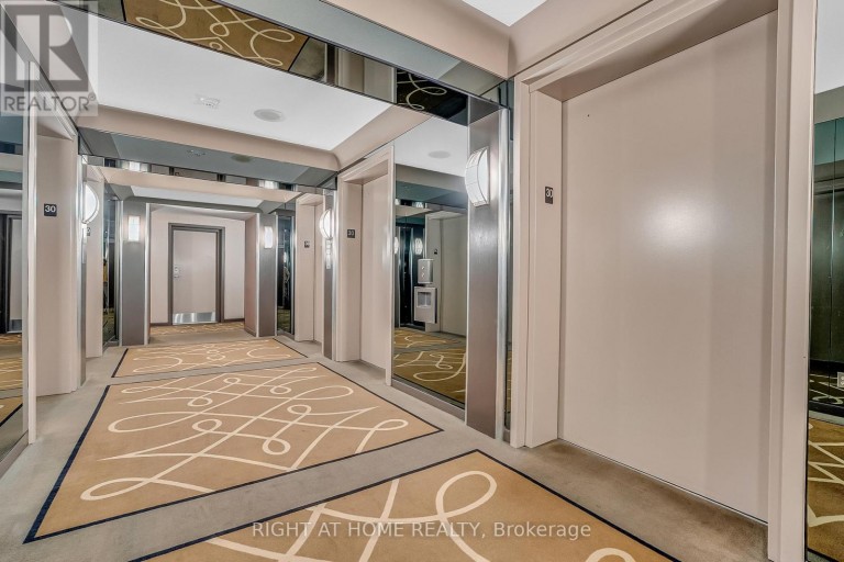 3008 - 99 HARBOUR SQUARE, Toronto (Waterfront Communities), Ontario, M5J2H2