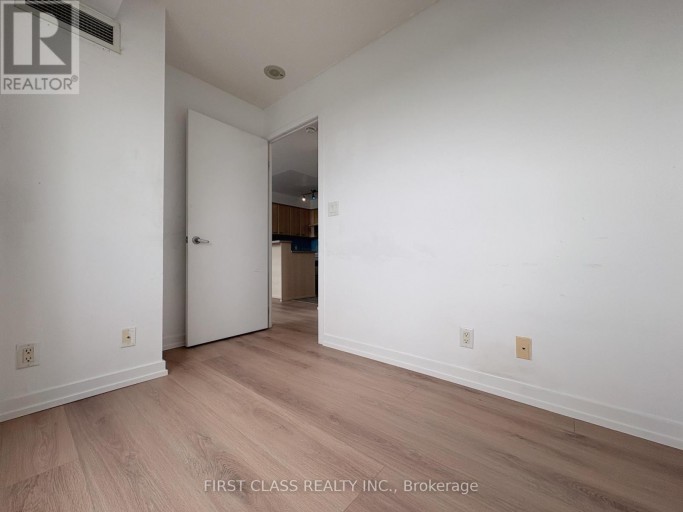 3006 - 36 LEE CENTRE DRIVE, Toronto (Woburn), Ontario, M1H3K2