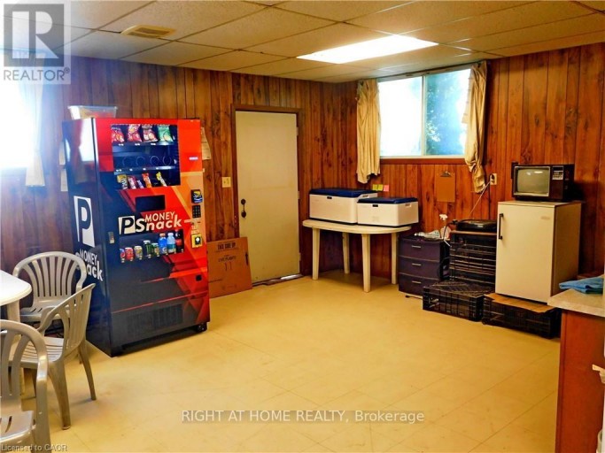 48 ROVEN ROAD, Niagara-on-the-Lake (Lakeshore), Ontario, L0S1J0