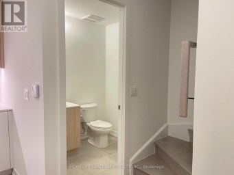307 - 8 WALDER LANE Richmond Hill Ontario photo 22