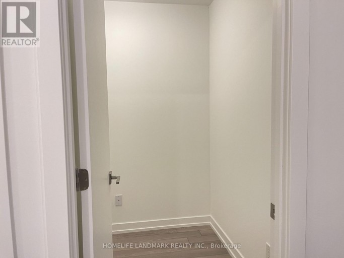 307 - 8 WALDER LANE, Richmond Hill, Ontario, L4S0P7