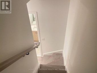 307 - 8 WALDER LANE Richmond Hill Ontario photo 8