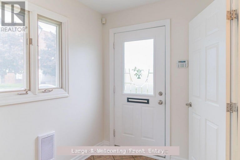 OFFICE A - 153 COLBORNE STREET W, Orillia, Ontario, L3V2Z4