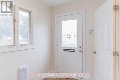 OFFICE A - 153 COLBORNE STREET W Orillia Ontario photo 3