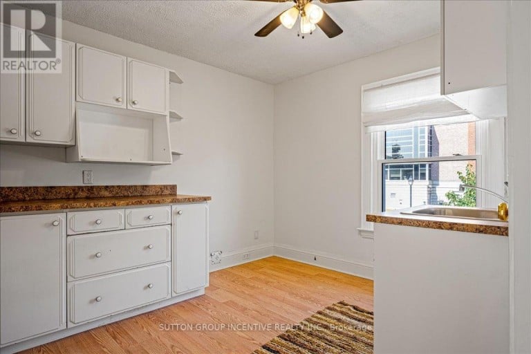 OFFICE A - 153 COLBORNE STREET W, Orillia, Ontario, L3V2Z4