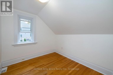 1809 3RD AVENUE W Owen Sound Ontario photo 18