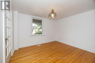 1809 3RD AVENUE W Owen Sound Ontario photo 8
