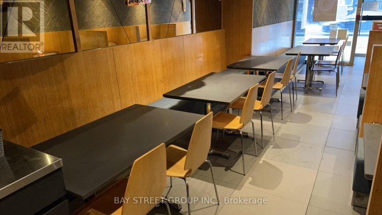 650 YONGE STREET, Toronto (Bay Street Corridor), Ontario, M4Y2A6