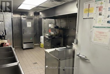 650 YONGE STREET Toronto (Bay Street Corridor) Ontario photo 4