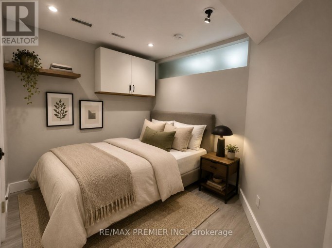 1 - 50 PAPE AVENUE, Toronto (South Riverdale), Ontario, M4M2V6