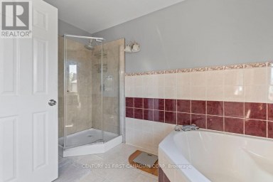 106 PINE VALLEY DRIVE London South (South N) Ontario photo 32