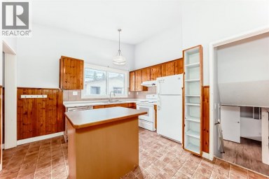 544 Penworth Way SE Calgary Alberta photo 2