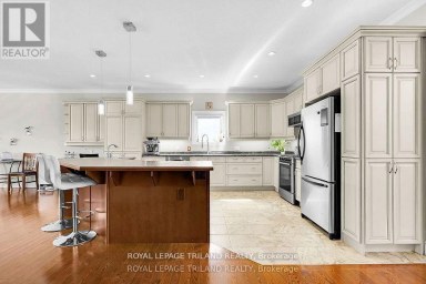 7119 CLAYTON WALK London South (South V) Ontario photo 14