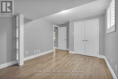 7119 CLAYTON WALK London South (South V) Ontario photo 36