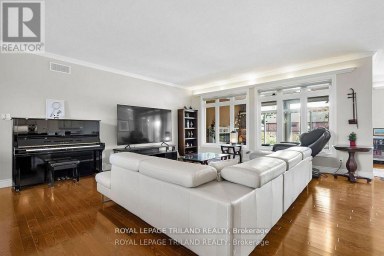 7119 CLAYTON WALK London South (South V) Ontario photo 6