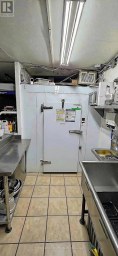 MAIN - 422 COLLEGE STREET Toronto (University) Ontario photo 5