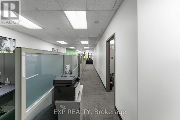 258 LAKESHORE ROAD E, Mississauga (Port Credit), Ontario, L5G1G9