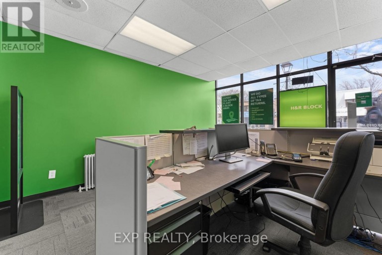 258 LAKESHORE ROAD E, Mississauga (Port Credit), Ontario, L5G1G9