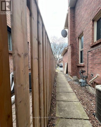 29 BRIGHTLY DRIVE, Ajax (Central West), Ontario, L1T1S5