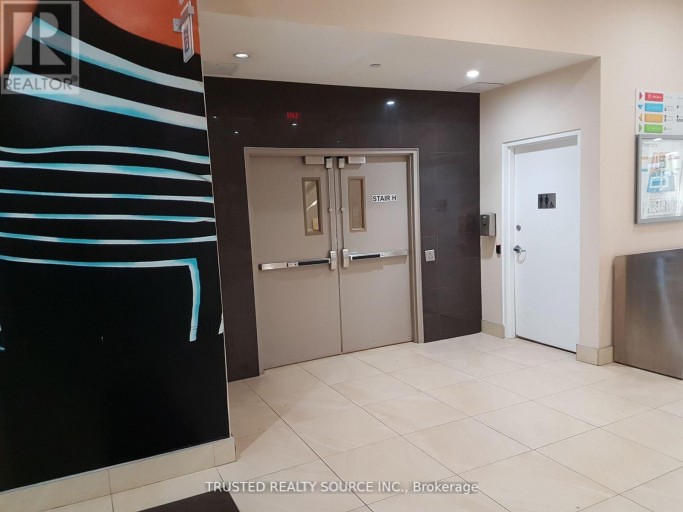 19 - 384 YONGE STREET, Toronto (Bay Street Corridor), Ontario, M5B1S8