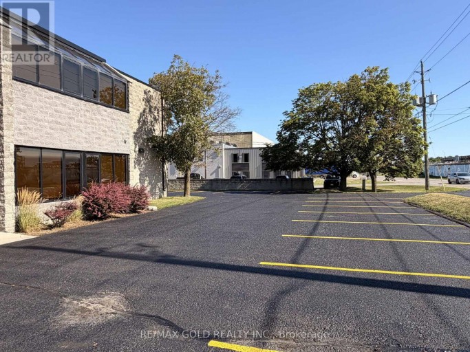 680 INDUSTRIAL ROAD E, London East (East F), Ontario, N5V1V1