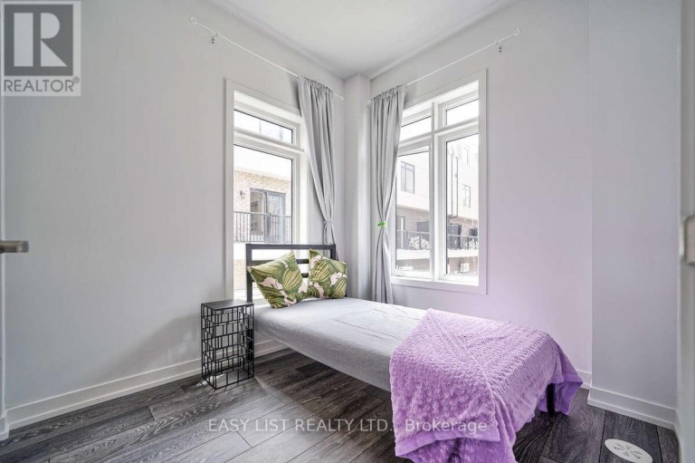 27 SPRUCE PINES CRESCENT, Toronto (Victoria Village), Ontario, M4A0A9