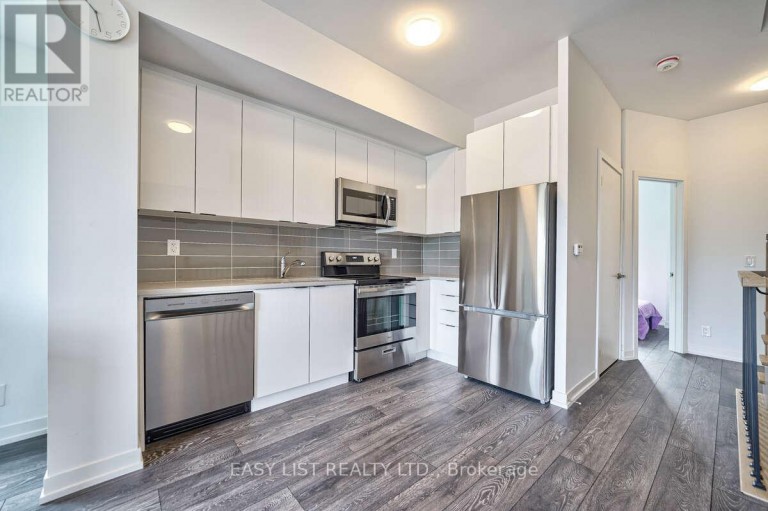 27 SPRUCE PINES CRESCENT, Toronto (Victoria Village), Ontario, M4A0A9
