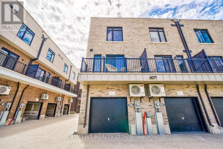 27 SPRUCE PINES CRESCENT, Toronto (Victoria Village), Ontario, M4A0A9