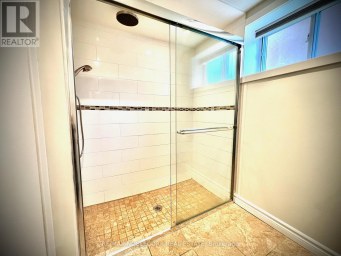 BSMT - 63 BUNNELL CRESCENT Toronto (Downsview-Roding-CFB) Ontario photo 12