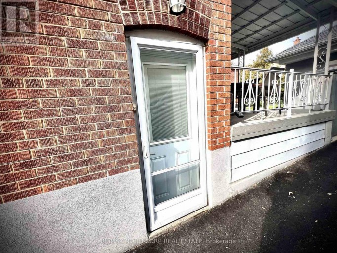 BSMT - 63 BUNNELL CRESCENT, Toronto (Downsview-Roding-CFB), Ontario, M3M2B8