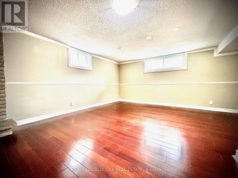 BSMT - 63 BUNNELL CRESCENT Toronto (Downsview-Roding-CFB) Ontario photo 8