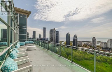 933 - 165 LEGION ROAD N Toronto (Mimico) Ontario photo 11