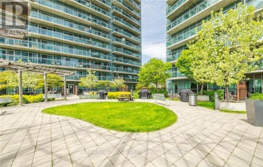 933 - 165 LEGION ROAD N Toronto (Mimico) Ontario photo 13