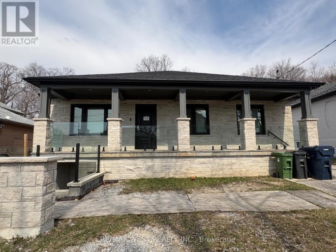 LOWER LEVEL - 32 HARROW DRIVE, Toronto (Brookhaven-Amesbury), Ontario, M6M2X3