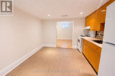 LOWER LEVEL - 32 HARROW DRIVE Toronto (Brookhaven-Amesbury) Ontario photo 7