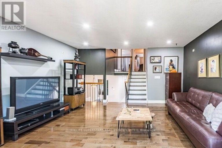 18 PLUTO DRIVE, Brampton (Madoc), Ontario, L6V3W5