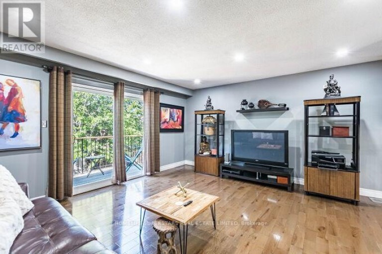 18 PLUTO DRIVE, Brampton (Madoc), Ontario, L6V3W5
