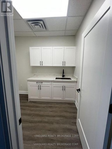 1001 FLINT ROAD, Toronto (York University Heights), Ontario, M3J2J6