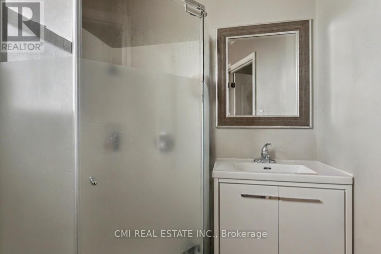 122 MONTROSE STREET, Windsor, Ontario, N8X1A3